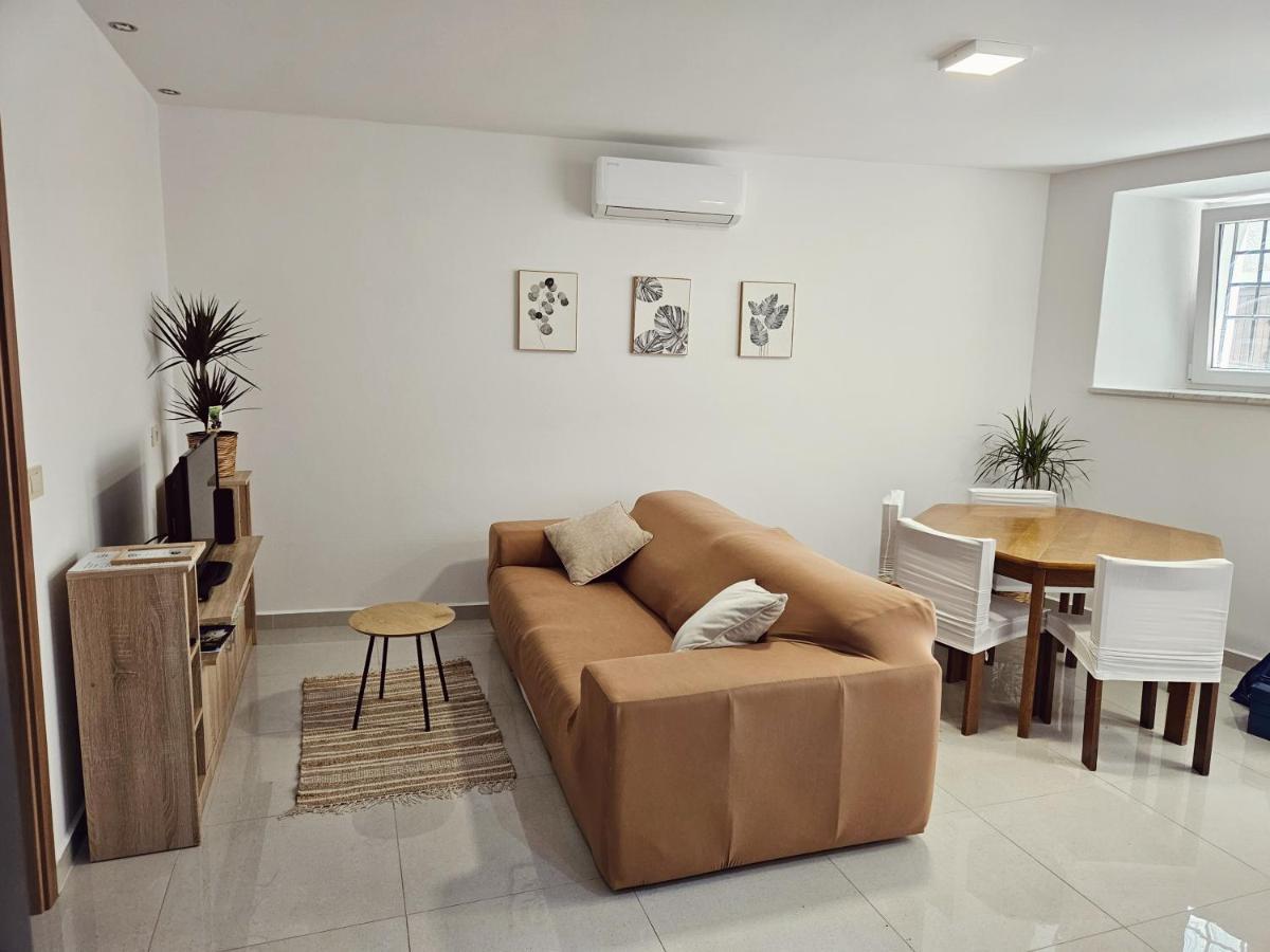 Apartment Gaja, Koper Eksteriør billede