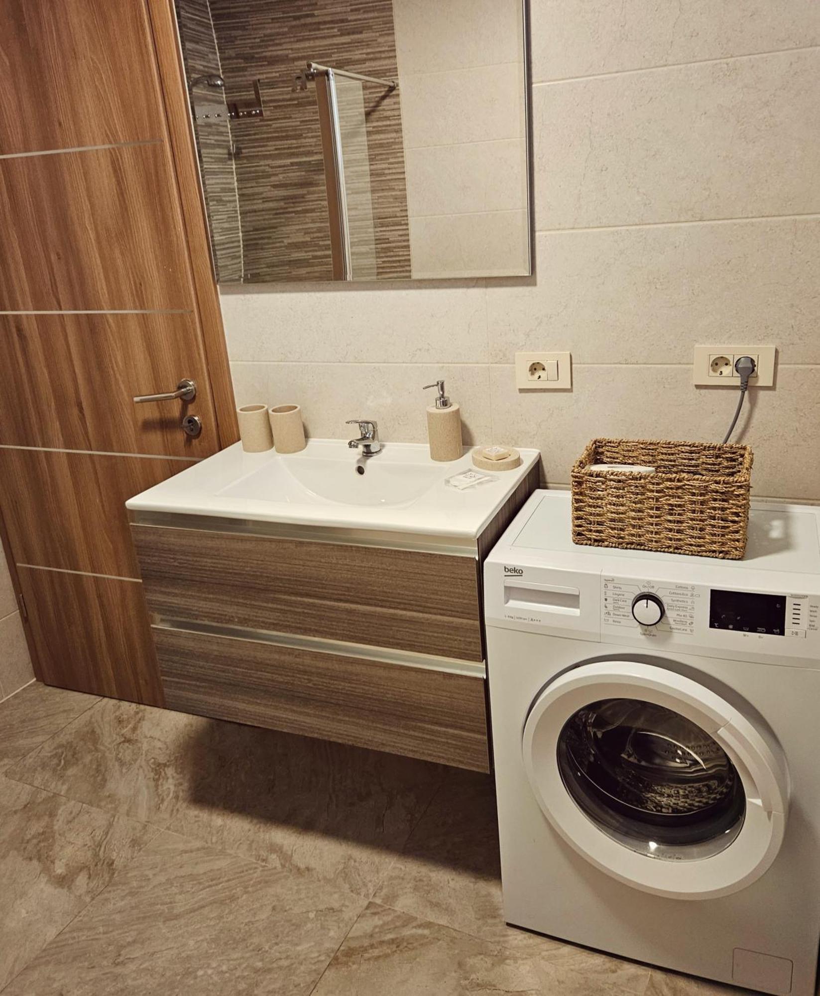 Apartment Gaja, Koper Eksteriør billede